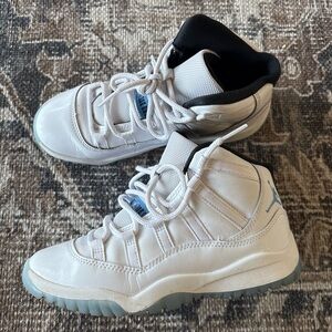 Jordan 11 retro boys shoes 2.5